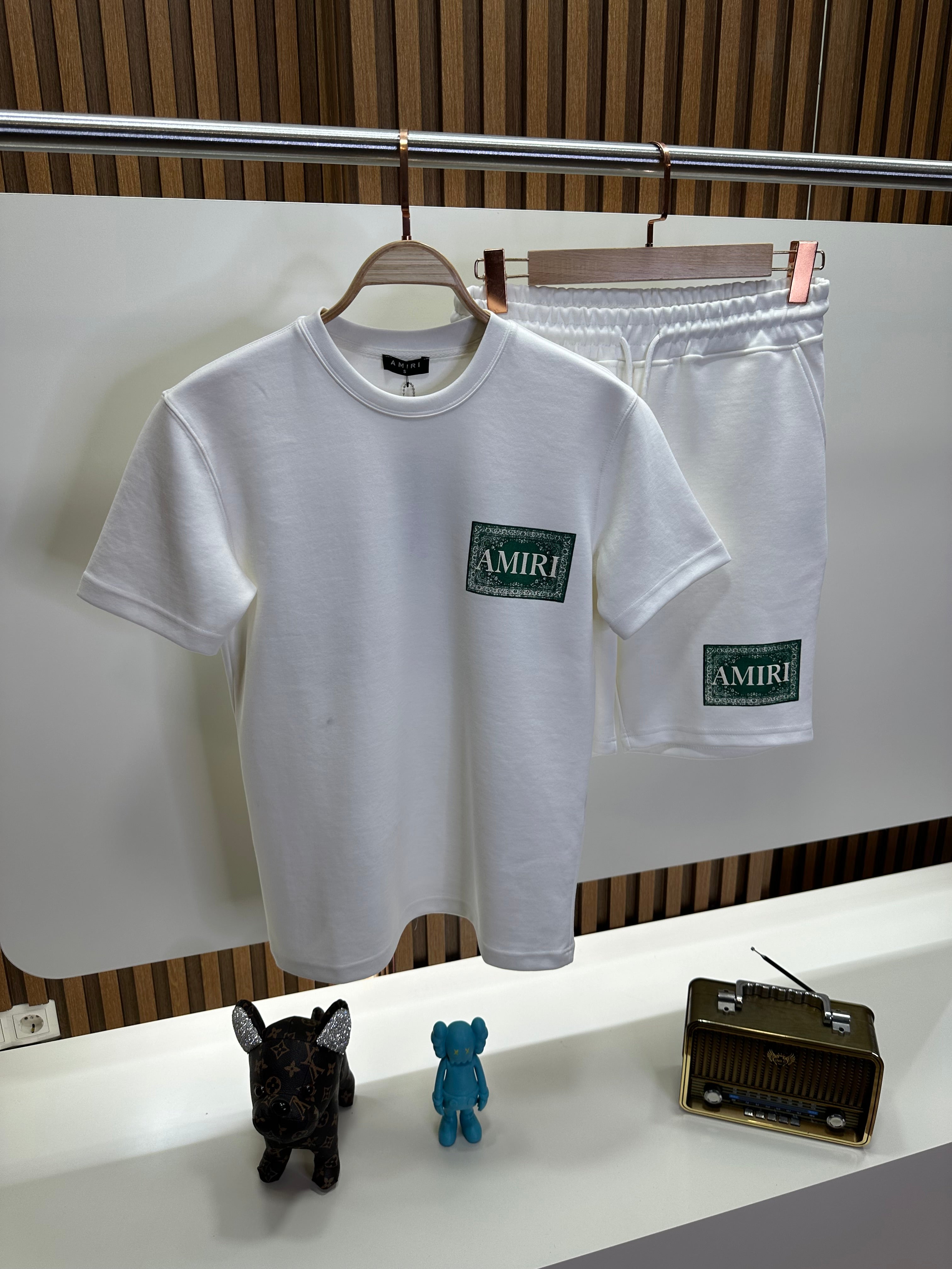 Amiri Premium