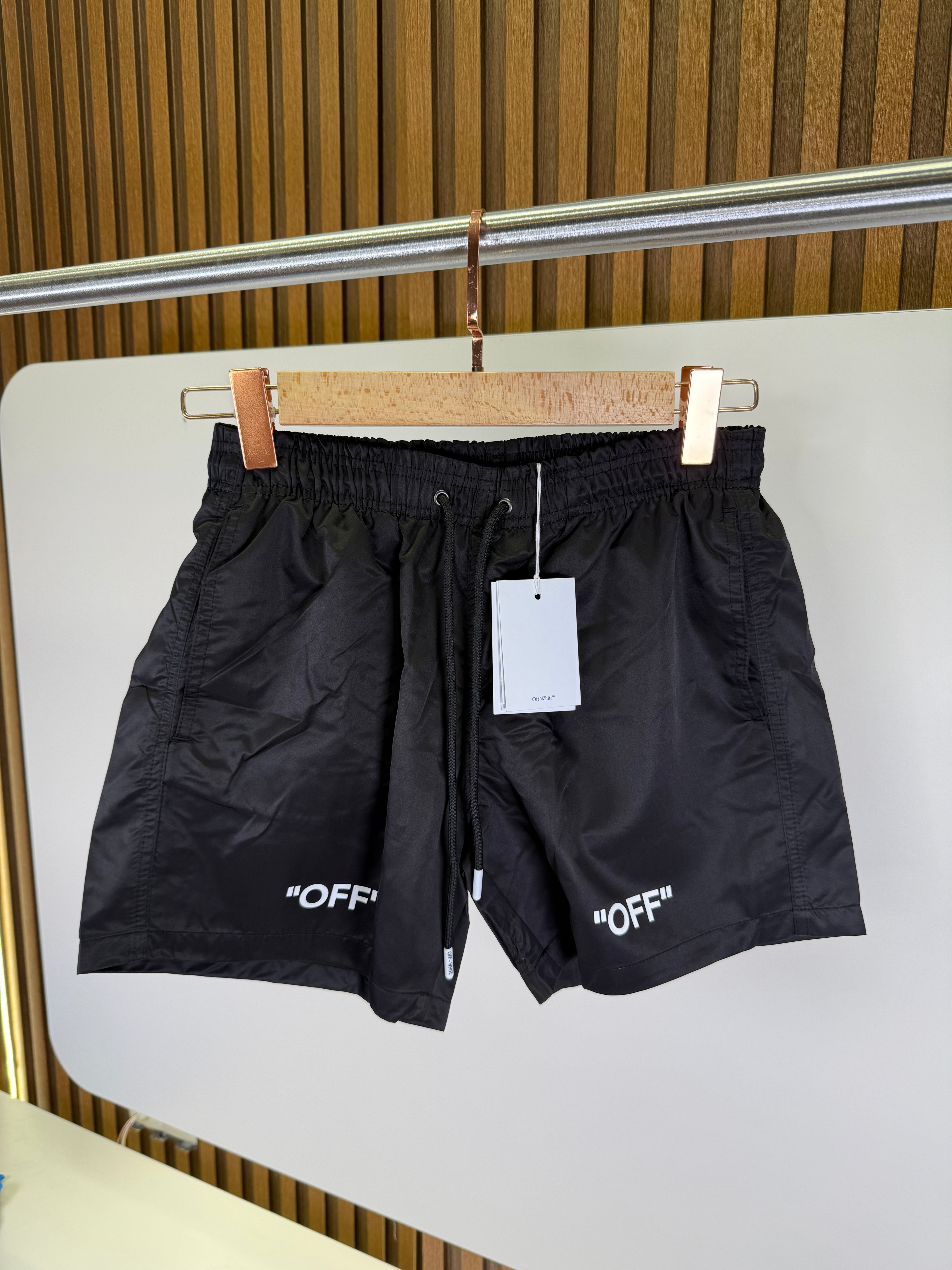 Off white deniz şortu