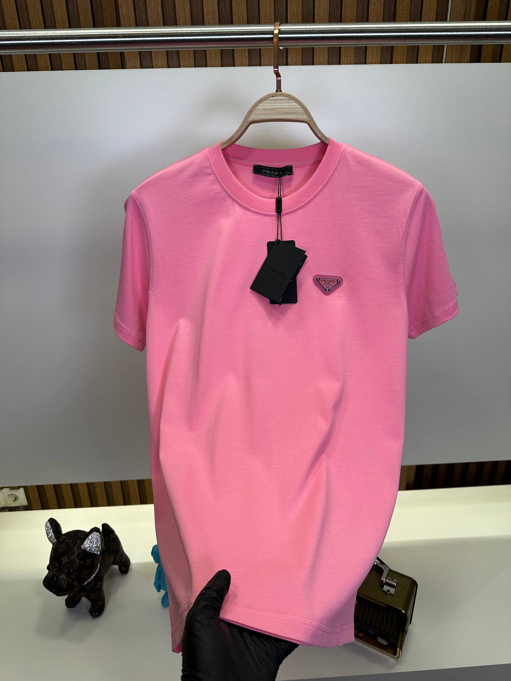 Prada Premium metal logo